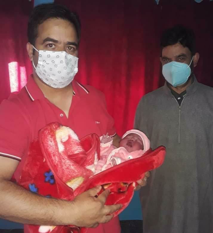 Volunteer effort of Dr Basharat makes doctor fraternity proud â€“ Alternate  Kashmir